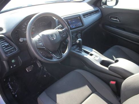 Used 2022 Honda HR-V Sport image 3