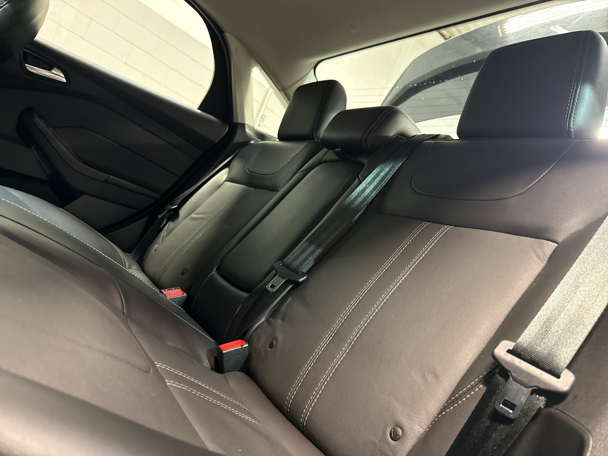 Used 2014 Ford Focus SE w/ Equipment Group 201A FWD image 30