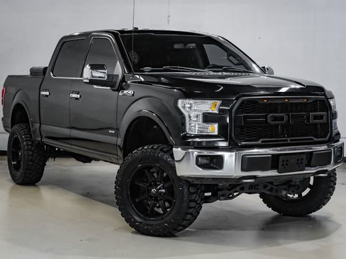 Used 2017 Ford F150 Lariat w/ Equipment Group 501A Mid AWD/4WD image 8