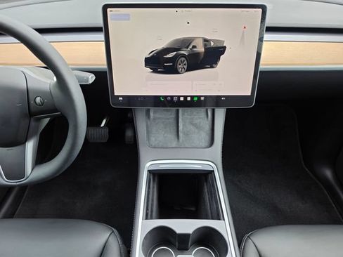 Used 2025 Tesla Model Y Long Range AWD/4WD image 36