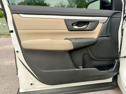 Used 2017 Honda CR-V LX image 34