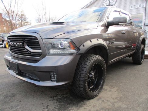 Used 2018 RAM 1500 Sport image 2