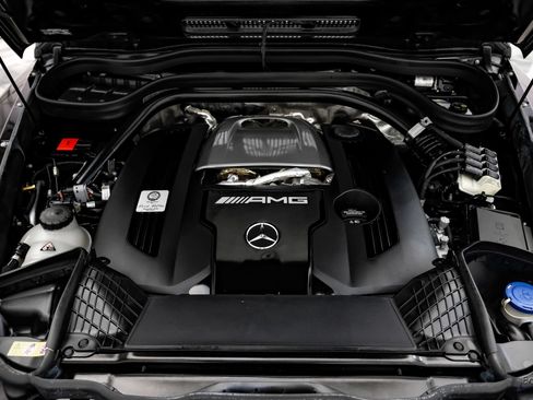 Used 2025 Mercedes-Benz G 63 AMG 4MATIC image 4