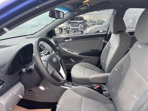 Used 2013 Hyundai Accent GLS image 10