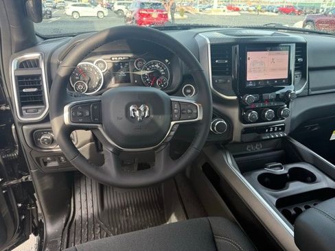 New 2026 RAM 1500 4x4 Crew Cab image 11