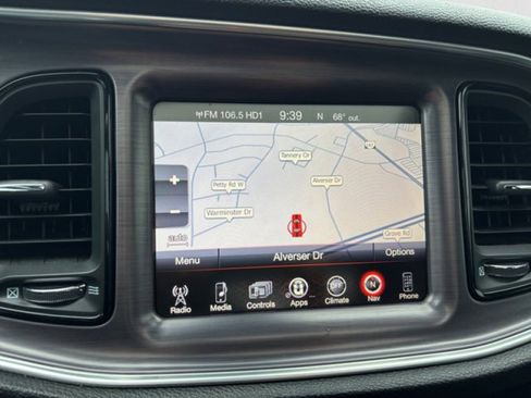 Used 2016 Dodge Challenger R/T image 17