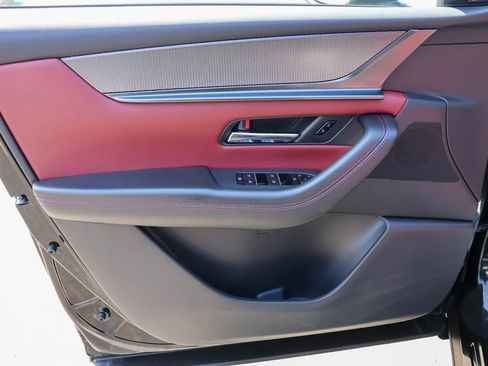 Used 2025 MAZDA CX-70 Plug-In Hybrid w/ Premium Plus image 30