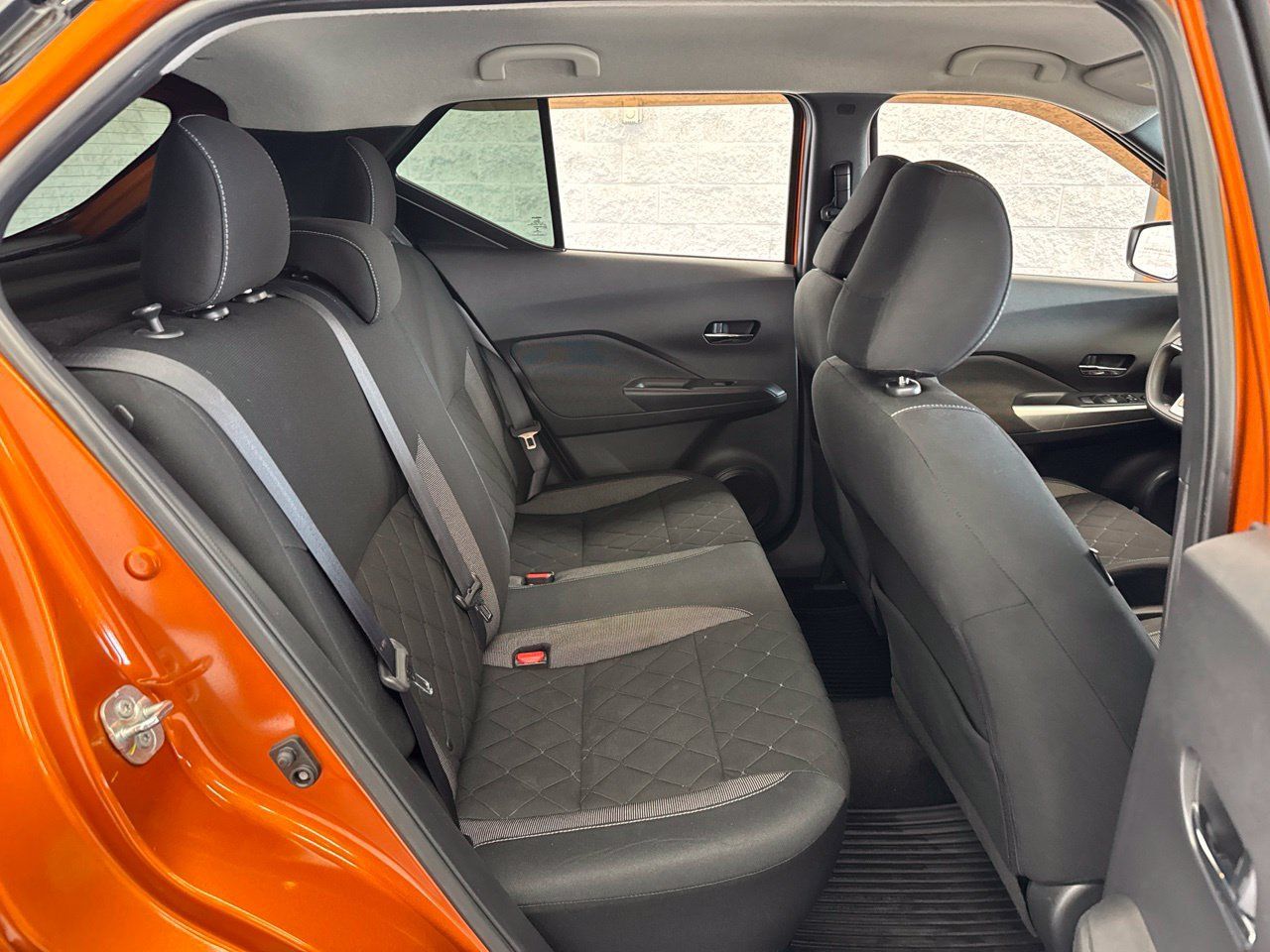 Used 2018 Nissan Kicks SV w/ Exterior Package FWD image 36