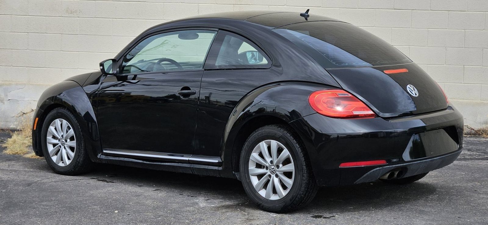 Used 2014 Volkswagen Beetle 1.8T FWD image 3