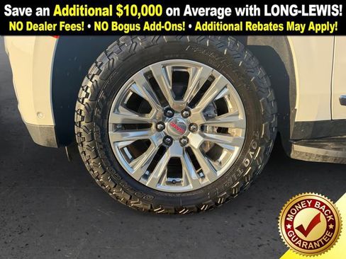 Used 2023 GMC Yukon Denali w/ Advanced Technology Package image 13