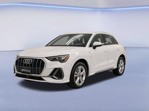 Used 2021 Audi Q3 2.0T Premium w/ Convenience Package AWD/4WD image 3