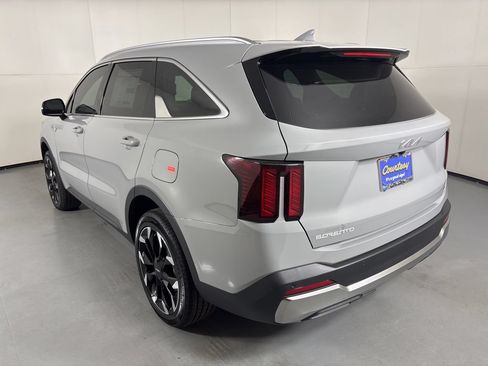 New 2026 Kia Sorento EX AWD/4WD image 6