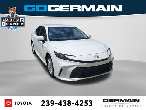 Used 2026 Toyota Camry LE w/ Convenience Package FWD image 5