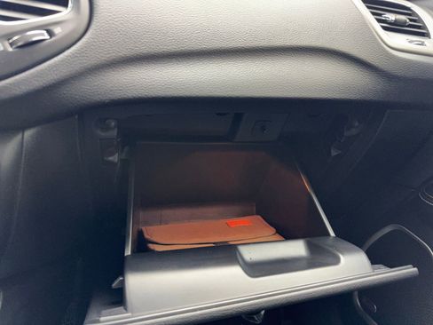 Used 2018 Jeep Compass Latitude w/ Popular Equipment Group image 31