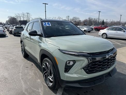 Certified 2024 Chevrolet TrailBlazer RS w/ Convenience Package image 3