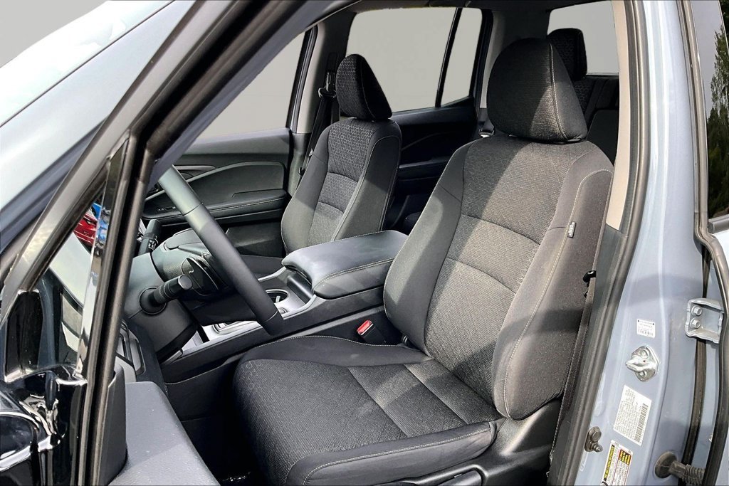Used 2024 Honda Ridgeline Sport image 15