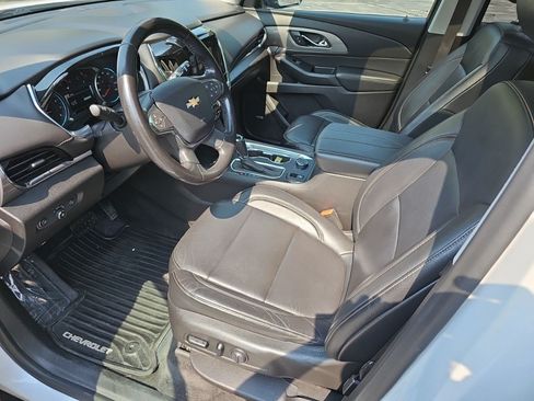 Used 2019 Chevrolet Traverse RS AWD/4WD image 18