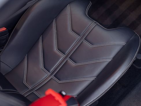 Used 2017 Ferrari 488 GTB RWD image 28