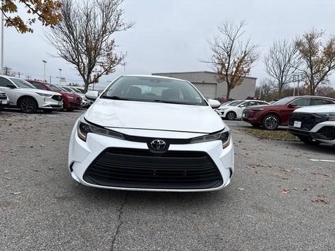 Used 2022 Toyota Corolla LE image 8