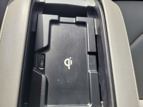 Used 2022 Toyota Highlander XLE image 26