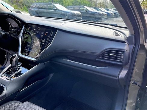 Used 2023 Subaru Outback Premium AWD/4WD image 11
