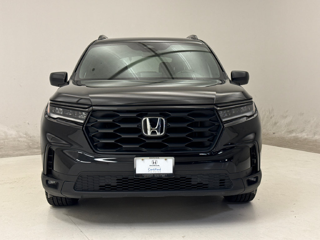 Used 2025 Honda Pilot Sport image 3