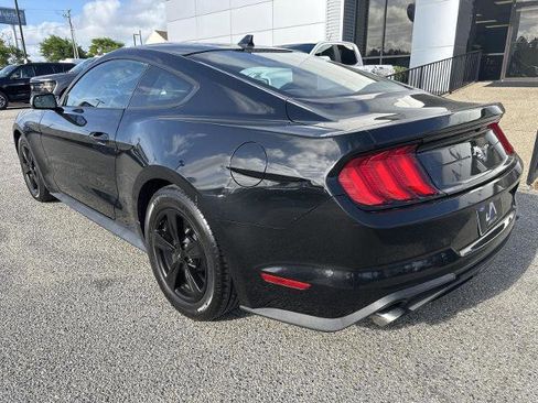 Certified 2020 Ford Mustang Coupe RWD image 3