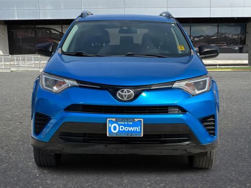 Used 2017 Toyota RAV4 LE FWD image 11