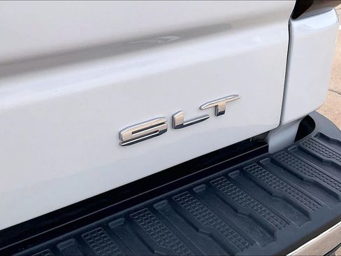 Certified 2024 GMC Sierra 1500 SLT AWD/4WD image 10