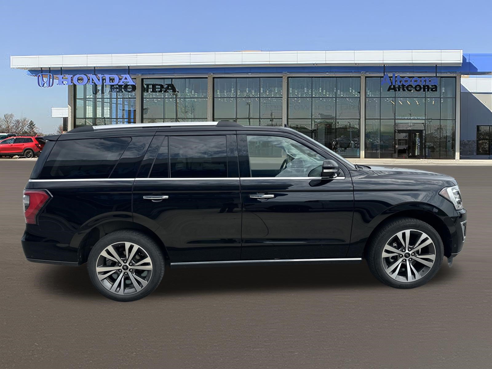 Used 2021 Ford Expedition Limited AWD/4WD image 5