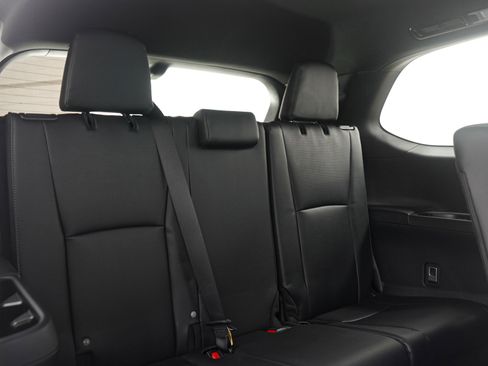 Used 2025 Toyota Grand Highlander AWD Hybrid image 13