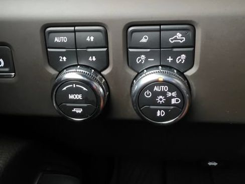 Used 2024 GMC Sierra 2500 Denali w/ Denali Reserve Package AWD/4WD image 35
