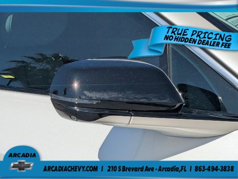 Used 2024 Cadillac Lyriq Luxury RWD image 12