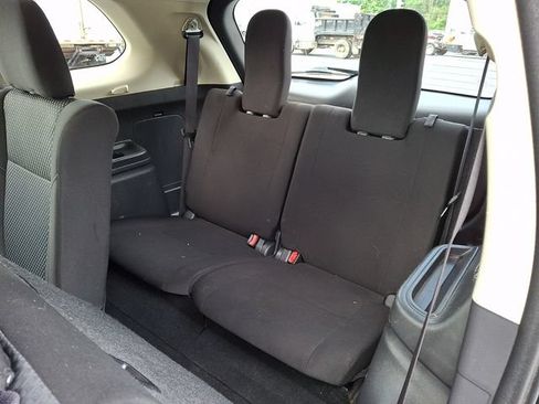 Used 2020 Mitsubishi Outlander ES AWD/4WD image 14