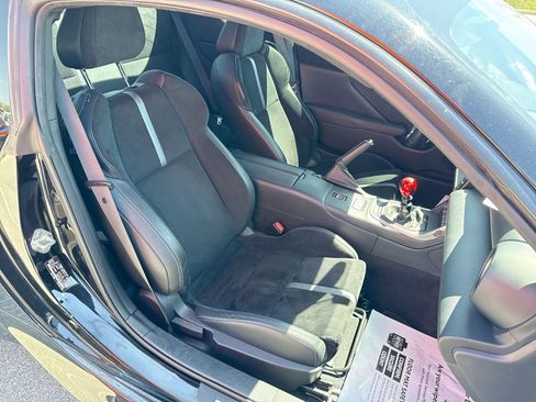 Used 2023 Toyota GR86 Premium image 23