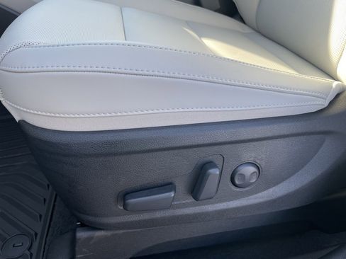 New 2025 Kia Telluride S image 20