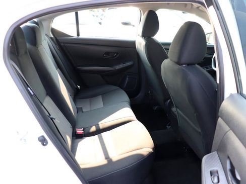 Used 2024 Nissan Sentra SV FWD image 13