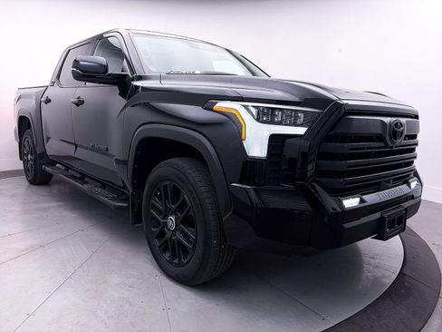 Used 2024 Toyota Tundra Limited image 12