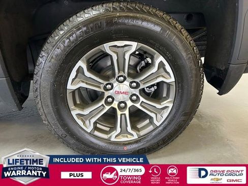 Used 2026 GMC Sierra 1500 SLT image 13