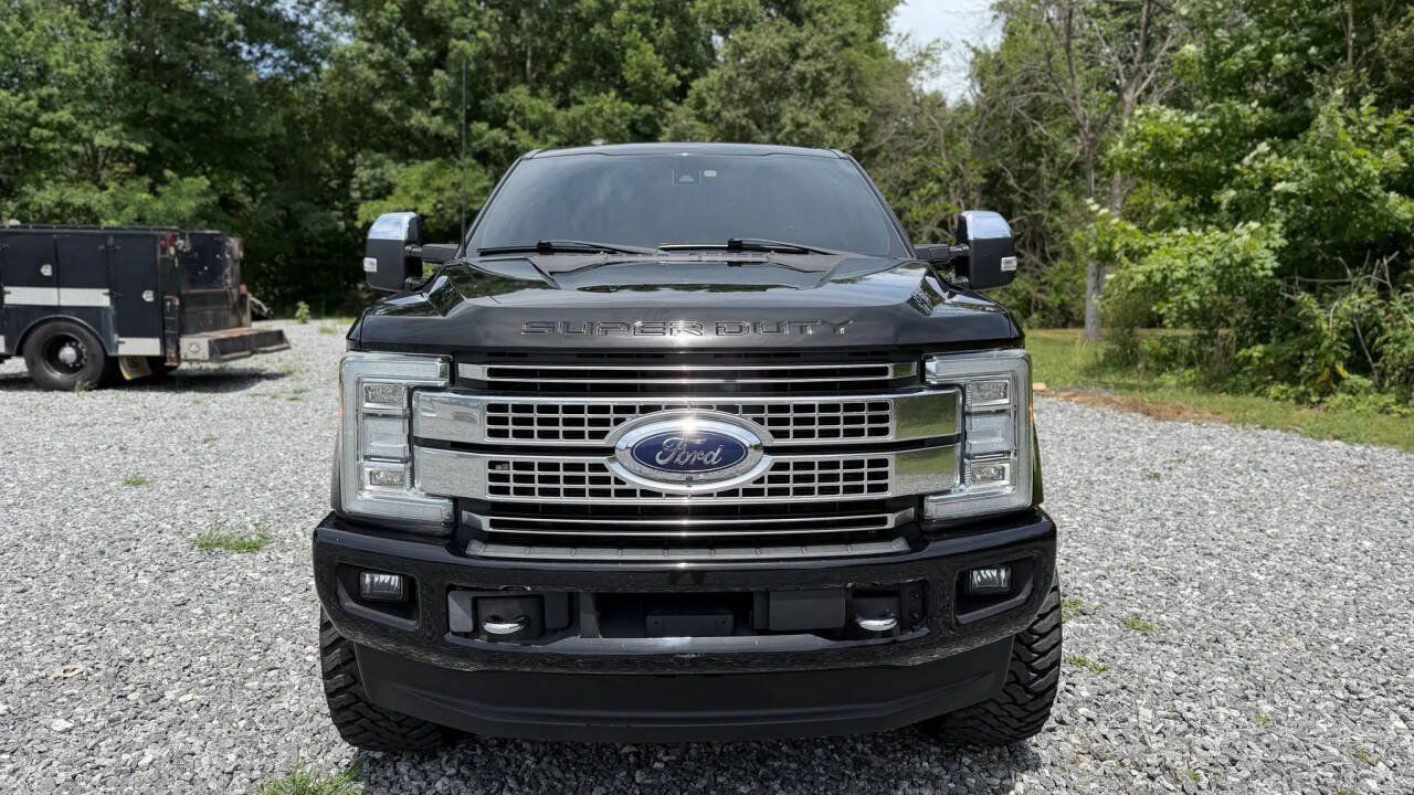 Used 2018 Ford F250 Platinum w/ Platinum Ultimate Package AWD/4WD image 2
