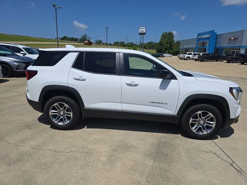 Used 2025 GMC Terrain Elevation FWD image 4