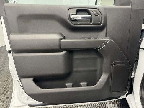 Used 2024 Chevrolet Silverado 1500 Custom image 16