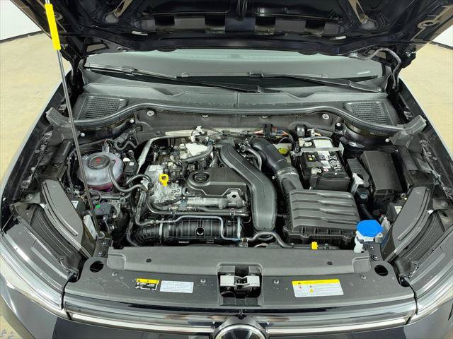 New 2027 Volkswagen Taos SE AWD/4WD image 30