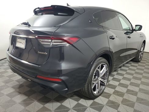 Used 2022 Maserati Levante Modena AWD/4WD image 6