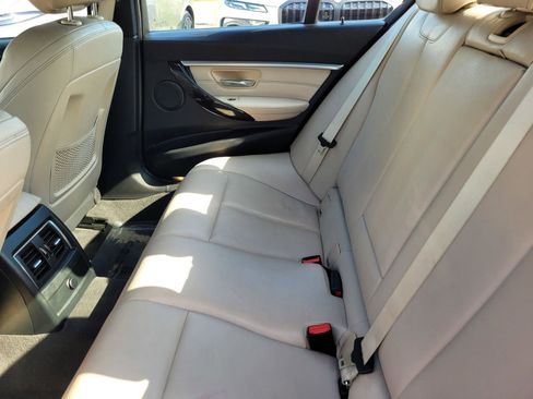 Used 2017 BMW 330i Sedan RWD image 17