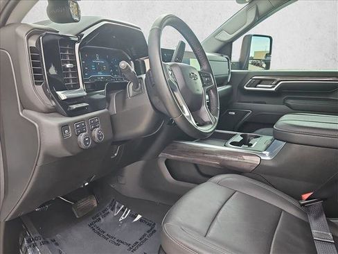Used 2024 Chevrolet Silverado 2500 LTZ w/ LTZ Plus Package image 9