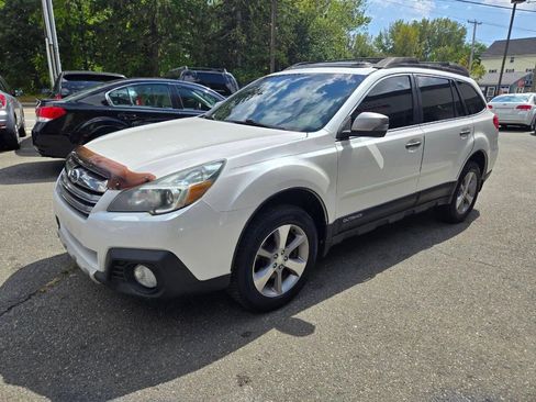 Used 2013 Subaru Outback 3.6R Limited image 30