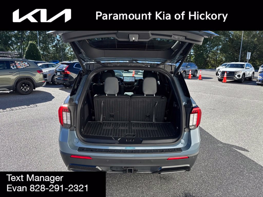 Used 2025 Ford Explorer ST-Line AWD/4WD image 10
