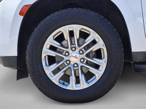 Used 2022 GMC Yukon XL SLT w/ SLT Premium Package RWD image 24