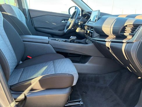 Certified 2023 Nissan Rogue SV image 35